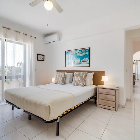 Sunny W Balcony In Algarve By Lovelystay Apartmán