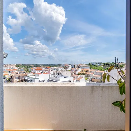 Appartamento Sunny W Balcony In Algarve By Lovelystay