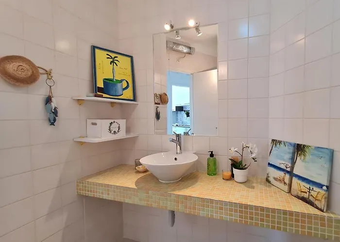 Sunny W Balcony In Algarve By Lovelystay *